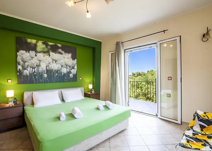 Harmony Marathias Luxury Apartment