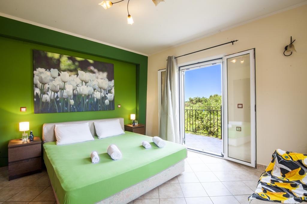 Harmony Luxury Marathiás
